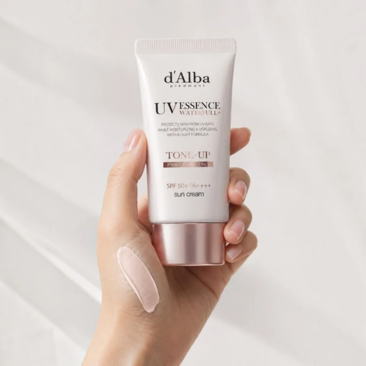 d'Alba Tonujący krem przeciwsłoneczny SPF50+ PA++++ (Waterfull Tone-Up Sun Cream SPF50+ PA++++ - 50ml)
